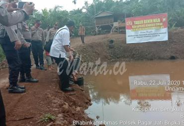Polres Benteng sebar benih ikan