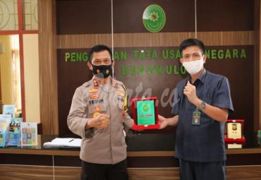 Kapolda Bengkulu Irjen Pol Drs. Teguh Sarwono M.Si