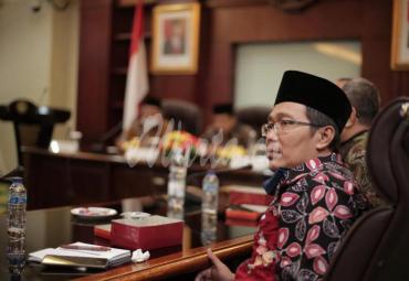  Direktur Pendidikan Diniyah dan Pondok Pesantren Waryono,