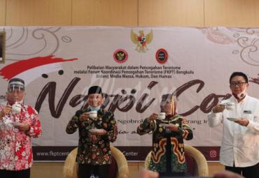 Hamka saat membuka acara Forum Group Discussion (FGD) Forum Koordinasi Pencegahan Terorisme Provinsi Bengkulu, Kamis (03/9) bertempat di Hotel Grage Horizon Bengkulu.