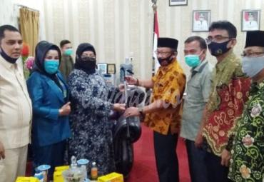 Kunjungan Kerja (Kunker) Dewan Perwakilan Rakyat Daerah (DPRD) Kota Padang di ruang Wakil Walikota Bengkulu, Kamis (10/9/2020).