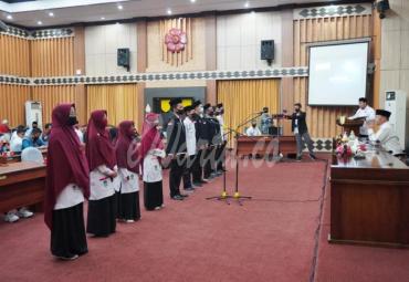 Rohidin saat menghadiri pelantikan pengurus Kesatuan Aksi Mahasiswa Muslim Indonesia (KAMMI) Wilayah Bengkulu di ruang POLA pemprov Bengkulu, Selasa (08/09/2020).