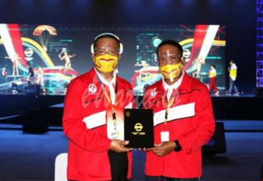 Gubernur terima penghargaan pembina olahraga berprestasi