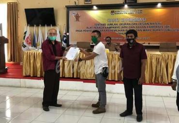 Rapat Koordinasi tentang jumlah ukuran dan desain materi Alat Peraga Kampanye (APK)