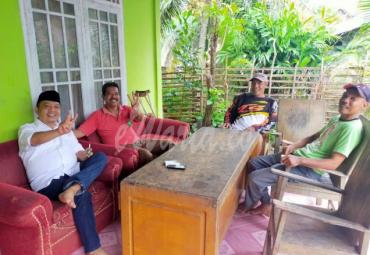 Calon wakil bupati (Cawabup) Seluma, Gustianto (Yayan) mengunjungi kodinator desa (Kordes)
