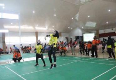 Lomba Badminton peringatan HUT Polwan