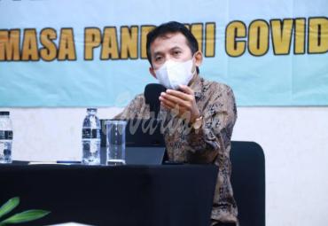 Staf Ahli Menag Bidang Manajemen Komunikasi Oman Fathurahman