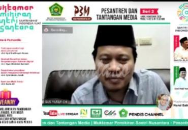 KH Yusuf Chudlori atau yang akrab dipanggil Gus Yusuf, pengasuh pesantren Tegalrejo Magelang saat menjadi pembicara dalam Zoom Series Muktamar Pemikiran Santri Nusantara tahun 2020 seri ke-2.