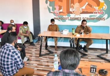 Ngopi Bareng Wartawan Media Cetak dan Online