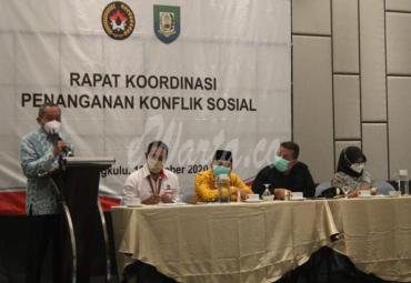 Rapat Kordinasi tentang Penanganan Konflik Sosial, di Hotel ternama Kota Bengkulu, Jumat (16/10).