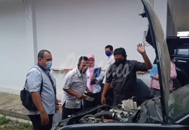 Kondisi Mobnas mantan Waka II DPRD Seluma saat diperiksa BPK