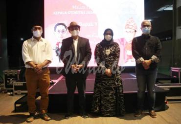 Kepala OJK Bengkulu (kedua dari kiri)