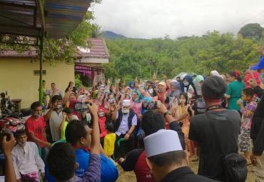 Helmi Hasan saat berkampanye di Desa Benuang Galing, Kepahiang