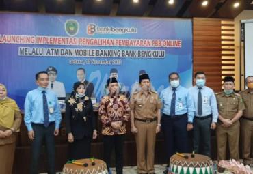  Implementasi pengalihan pembayaran PBB online ini dilaunching langsung oleh Plt Walikota Bengkulu Dedy Wahyudi, Selasa (17/11/2020) di kantor cabang utama Bank Bengkulu.