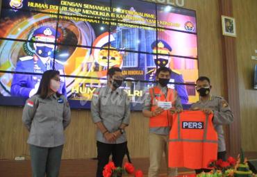Atribut Khusus dari Polda Bengkulu