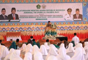 Menag di Pesantren Musbahul Ulum Paloh (Foto:Rikie)