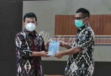 Kemenag Rilis Buku Umrah Indonesia