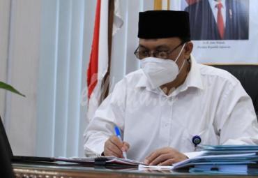 Irjen Kemenag Deni Suardini (foto: Humas Itjen Kemenag)