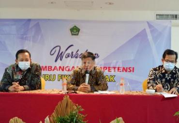 Workshop Pengembangan Kompetensi Guru Fikih Madarsah Aliyah/Madrasah Aliyah Keagamaan di Tangerang.