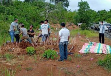 Pemindahan makam untuk pengembangan perkantoran