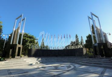 UGM Duduki Peringkat Pertama Kampus Terbaik Nasional Versi 4ICU