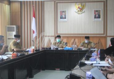 Rapat Persiapan Pelantikan Bupati/Wakil Bupati Terpilih se-Provinsi Bengkulu, di Ruang Rapat Rafflesia Kantor Gubernur, Selasa (23/2).