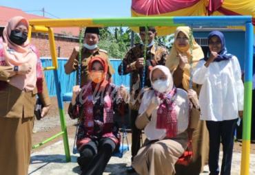 Dewi Coryati Resmikan PAUD Darussalam