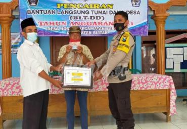 Pemdes Ngrejo Blitar Penyaluran BLT-DD Tahap Pertama Tahun 2021 Berjalan Lancar