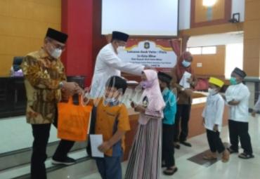 Jumat Berkah, Walikota Blitar Santuni Anak Yatim Piatu