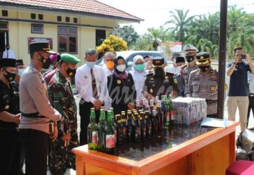 Haisl Ops Pekat Nala Polres Mukomuko, Ribuan Liter Miras dan Petasan Disita