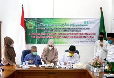 Edukasi Keuangan Syariah, Rektor UIN Fatmawati MoU dengan PT Bank Syariah Indonesia