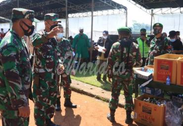 Kodim 0808/Blitar Gelar Serbuan Vaksin Masal di Gelora Penataran Nglegok Blitar